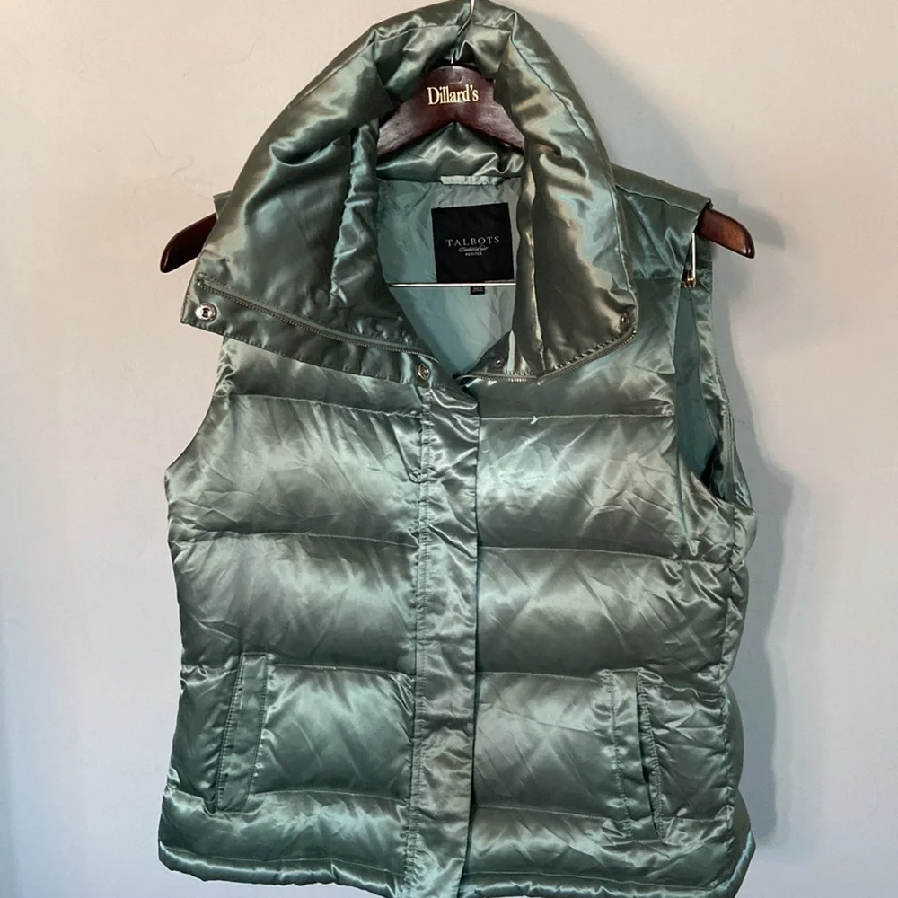 Talbots Ladies Puffer Vest with Duck Down and Feather Fill Size L Petite - Picture 8 of 11